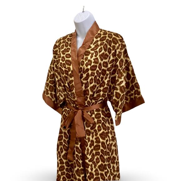 Contessa Di Roma Nightgown and Robe Set - Picture 3 of 12